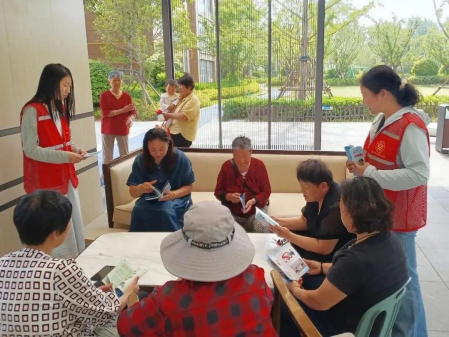 宛城区：一抹志愿红 共绘幸福色